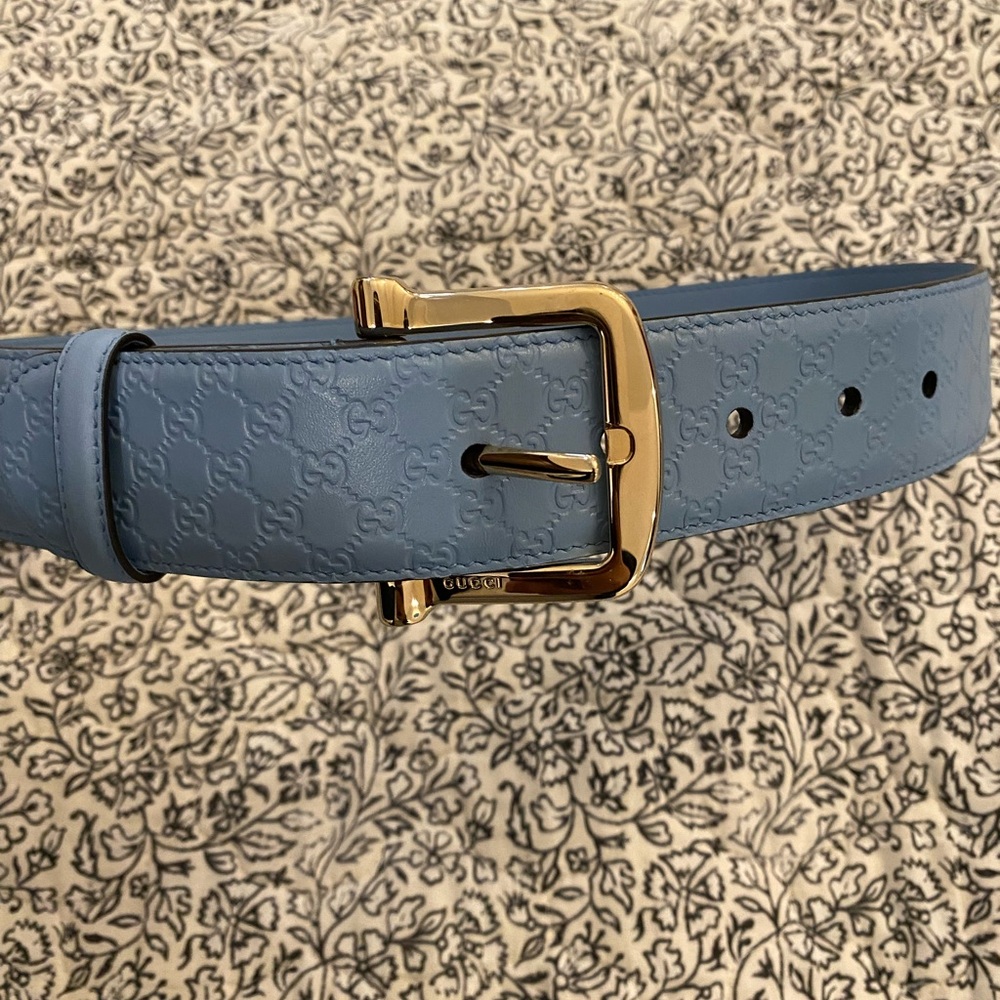 Authentic Gucci Microguccissima Embossed Light Blue Leather Belt 281548 70/28